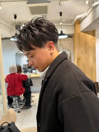 パーマ メンズ ミルクティー× グレージュMOMOのヘアスタイル