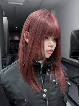 カラー 𝐥𝐚𝐲𝐞𝐫 韓⛓️ ブリーチのヘアスタイル