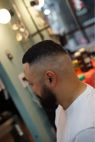 ショート メンズ TIGHT SWAG BARBERWORKS所属・TIGHT SWAG YUTOのヘアスタイル