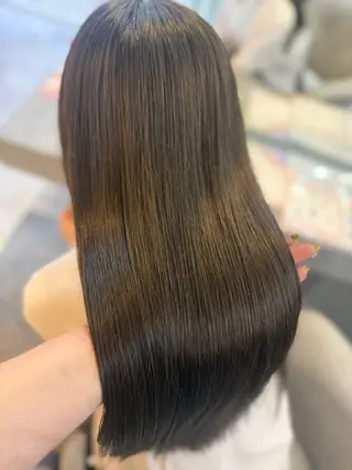 セミロング 🦋ami/浦和 ブリーチ/韓国🦋のヘアスタイル