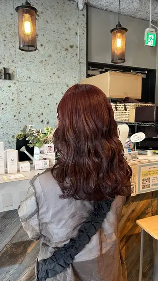 ミディアム lafith hair Glanz 桂所属・かじももな｜縮毛矯正 ｜透明感カラーのヘアスタイル