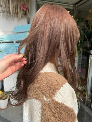 ロング ハイトーン/ ダブルカラー/透明感のヘアスタイル