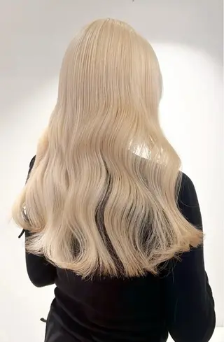 カラー 𝑺𝑨𝑾𝑨🤍 艶モテ透明感カラーのヘアスタイル