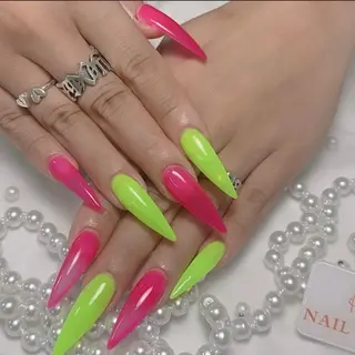 ネイル 💕鈴木ユリ パラジェル/オフ無料のネイルデザイン