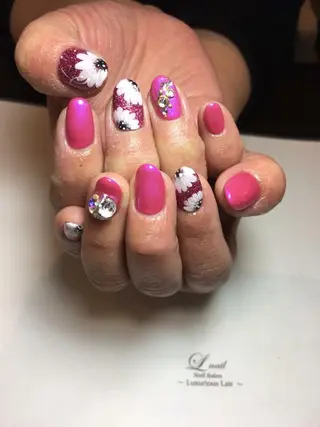 ネイル Li'leaNail AINAのネイルデザイン