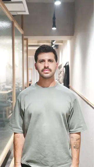 ショート メンズ 東 峻平のヘアスタイル