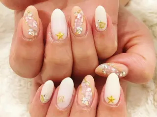 ネイル 東 千夏のネイルデザイン