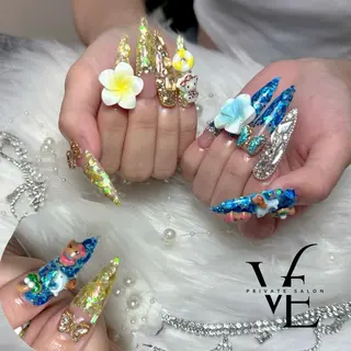 ネイル ﾈｲﾙｻﾛﾝ Vellのネイルデザイン