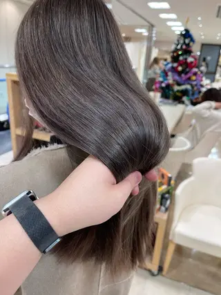 ロング カラー 🍀自然＆長持ち♪ 縮毛矯正の匠✨️のヘアスタイル