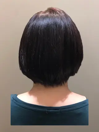 ショート カラー 仲宗根 綾のヘアスタイル