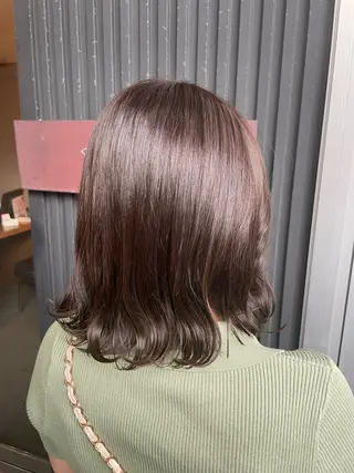 ミディアム カラー 畠山 莉緒のヘアスタイル