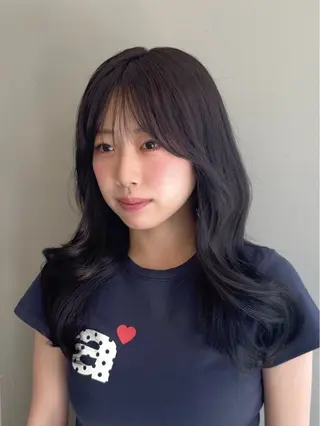 ロング カラー sia所属・Nene Murakamiのヘアスタイル