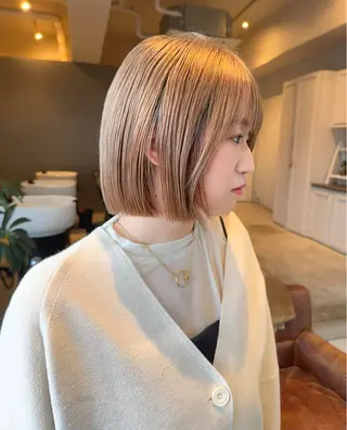 ショート 髪質改善×ハイトーン レイヤー天神美容室のヘアスタイル