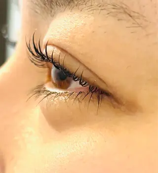 マツエク・マツパ ELLA伊藤 さきのマツエク・マツパデザイン