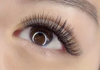 マツエク・マツパ WAXYYY. YURIの眉毛・アイブロウイメージ