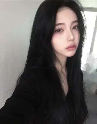 ロング カラー 韓国風暗髪ヘア🤍 🫧MIREIのヘアスタイル