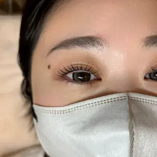 マツエク・マツパ DEEokazaki yuiの眉毛・アイブロウイメージ