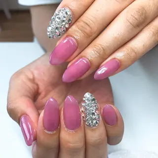 ネイル Lily Roseスタッフ一同のマツエク・マツパデザイン