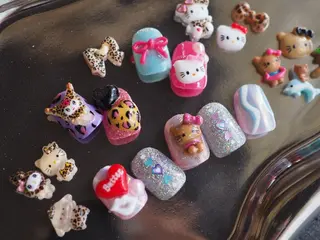 ネイル glaNje shioriのネイルデザイン