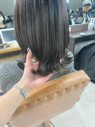 ミディアム カラー ヘアアレンジ 🌷FUKA🌷 まろやかハイトーンのヘアスタイル