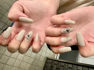 ネイル Re :eight Nail所属・NISHIOKA FUKUMIのネイルデザイン