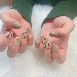 ネイル 根津 綾子のネイルデザイン