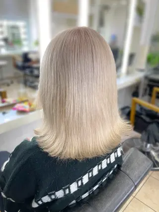 ミディアム カラー 🫧あ　お🫧 心斎橋のヘアスタイル