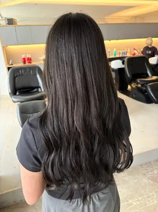 ロング カラー 玉置 七海のヘアスタイル