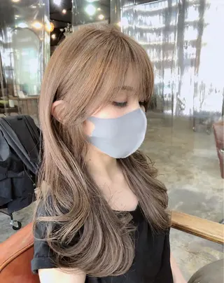 セミロング 髪質改善✨ハツメイ オグ✂️のヘアスタイル