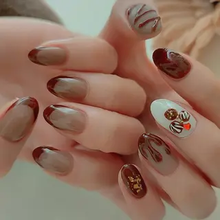 ネイル RUNWAY 　　の眉毛・アイブロウイメージ