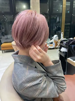 ショート カラー ヘアアレンジ GRAND OMOTESANDOのヘアスタイル