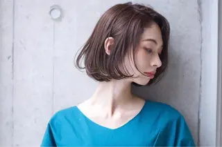 ショート hoNua. 栄/透明感カラーのヘアスタイル