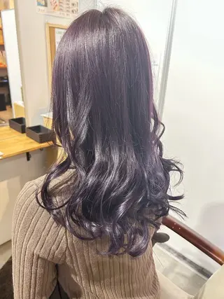 ロング カラー Reina .のヘアスタイル