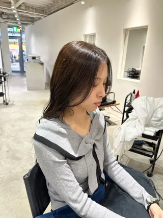 セミロング カラー mario所属・松岡 陸弥のヘアスタイル