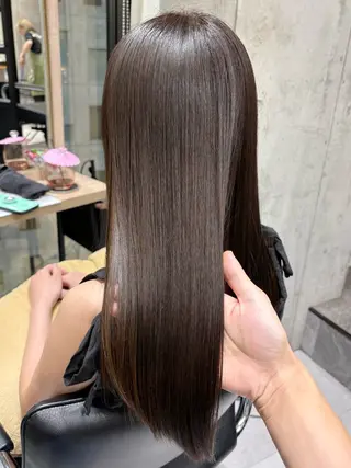 ロング カラー ベージュ/グレージュ 恵比寿/丸山陽平のヘアスタイル