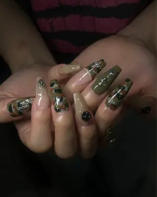 ネイル Haluca 長さ出し🍀のネイルデザイン