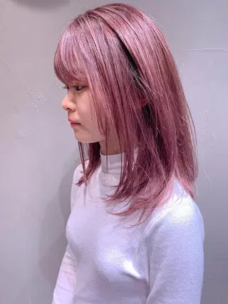 ミディアム カラー 柔らかブラウン/顔周 りレイヤー♡ユウシのヘアスタイル