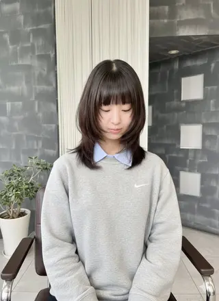 ミディアム レイヤー職人・ 似合せ美容師そうまのヘアスタイル