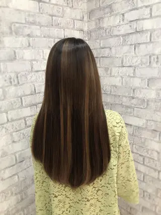 ロング カラー ヘアアレンジ 秋山 幸太のヘアスタイル