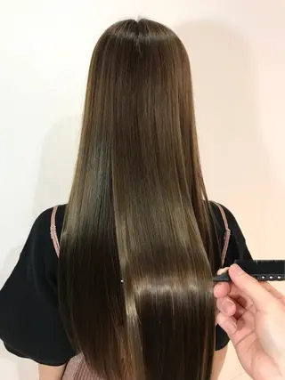 ロング カラー 服部 樹季のヘアスタイル
