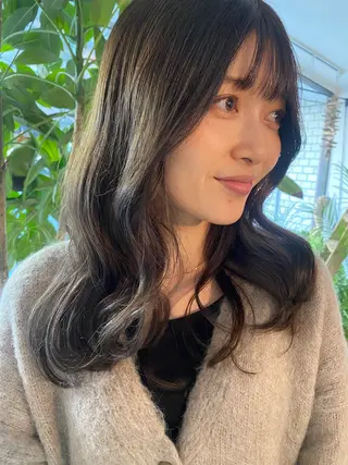 セミロング カラー . nanamiのヘアスタイル