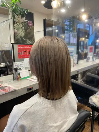 ミディアム カラー 美容しょうへいの店 西長岡所属・斎藤 舞香のヘアスタイル