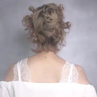 ショート カラー ヘアアレンジ ORIKA 美容室のヘアスタイル