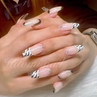 ネイル 大澤 瞳のネイルデザイン