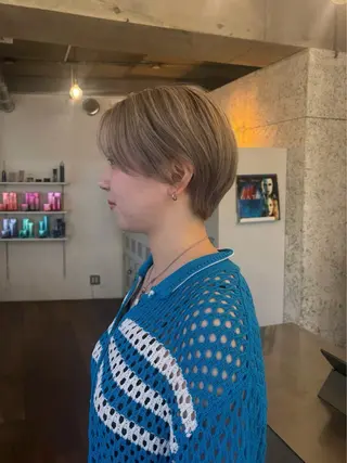 ショート カラー fifth 庄子愛彩のヘアスタイル