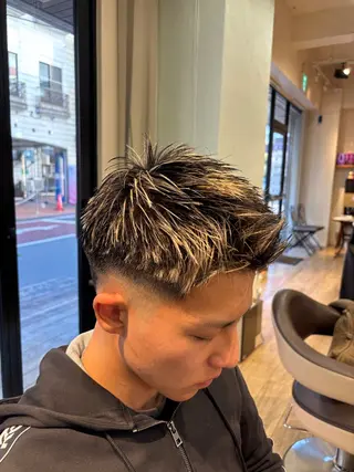 ショート メンズ 洛樹 /海外風ヘアー /フェード/パーマのヘアスタイル