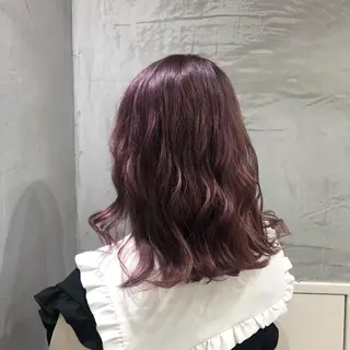 ミディアム カラー ILu.所属・櫻井 愛弓のヘアスタイル