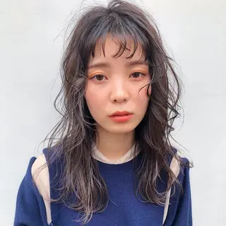 セミロング カラー AiM 大名　似合わせカットのヘアスタイル
