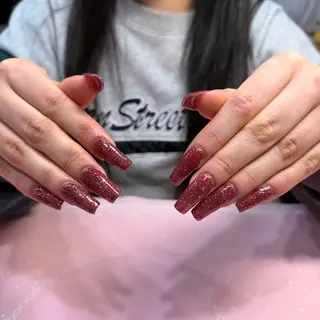 ネイル H'ami Nail Salon所属・りか 長さ出しのネイルデザイン