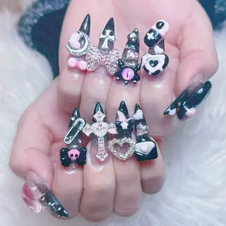 ネイル ゴテゴテ ネイルのネイルデザイン